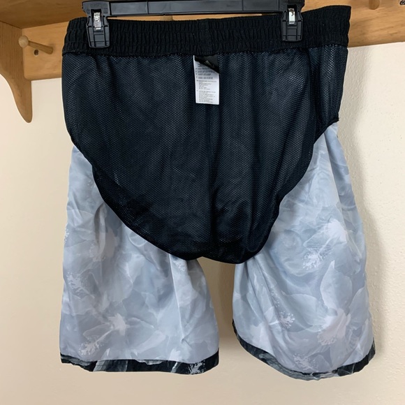 Adidas Black Hibiscus Allover Print Swimwear Shorts/Trunks Large - Picture 5 of 9